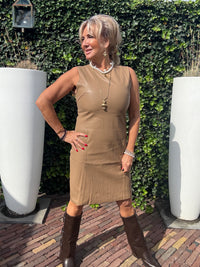 Dress mouwloos Jill Camel