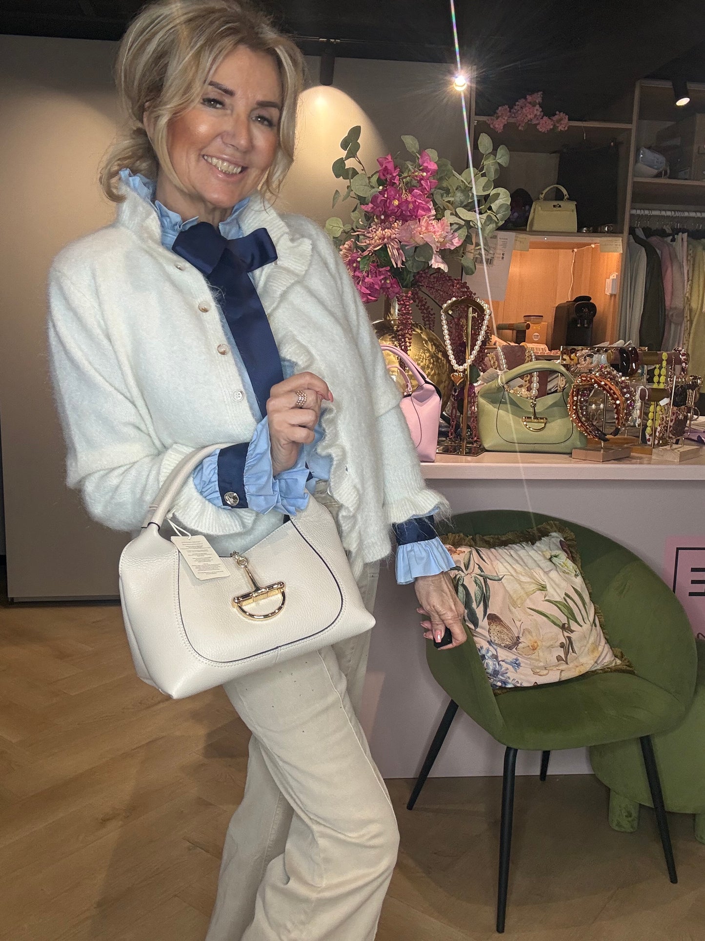 Vestje Ruffle wol wit