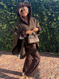 Poncho Panter Details Bruin