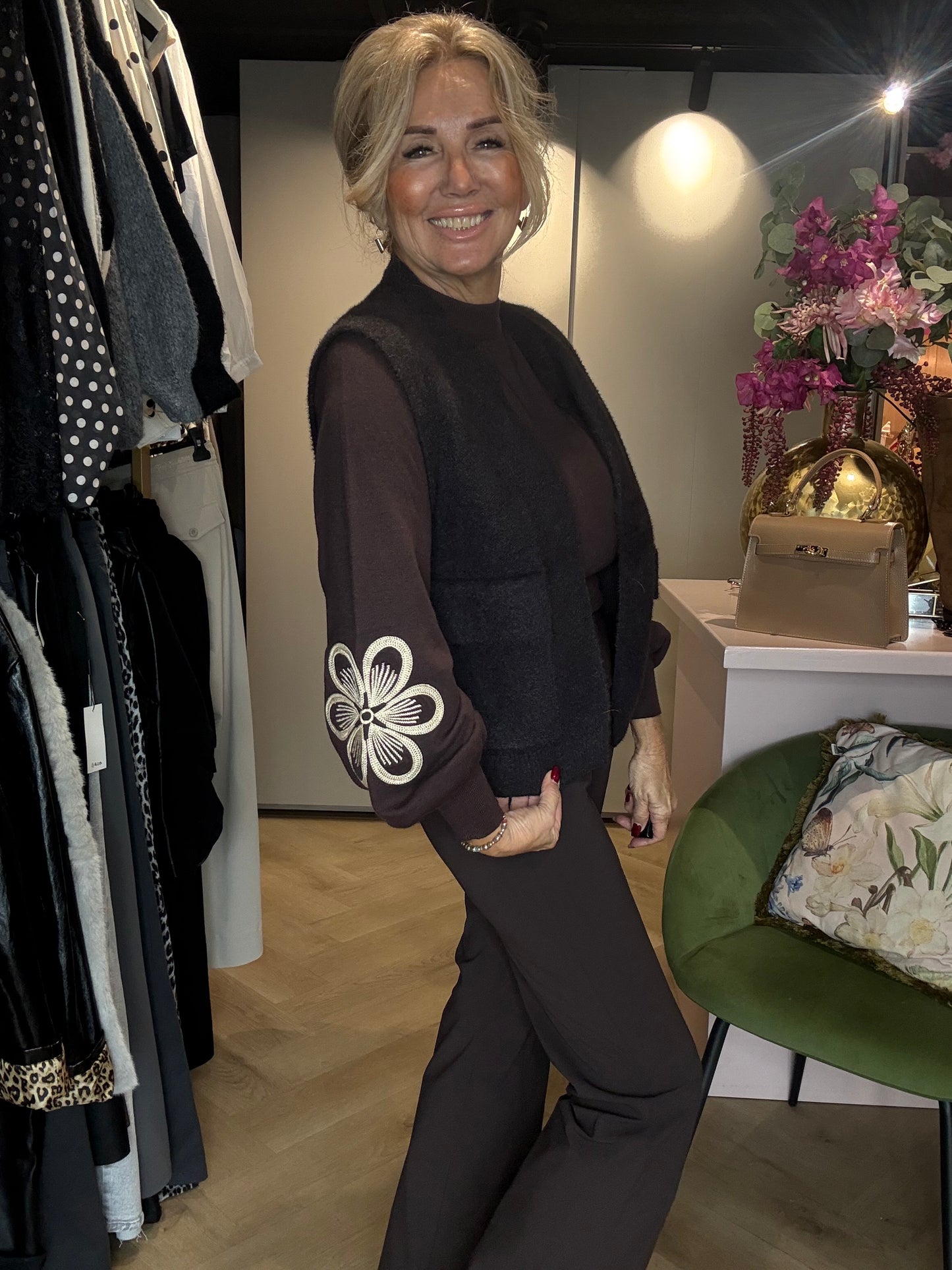 Triple Nine Truitje Flower Bruin