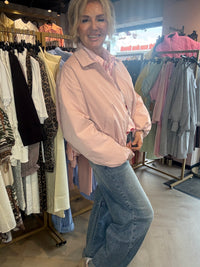 Jakke Poederrose NY BOMBER