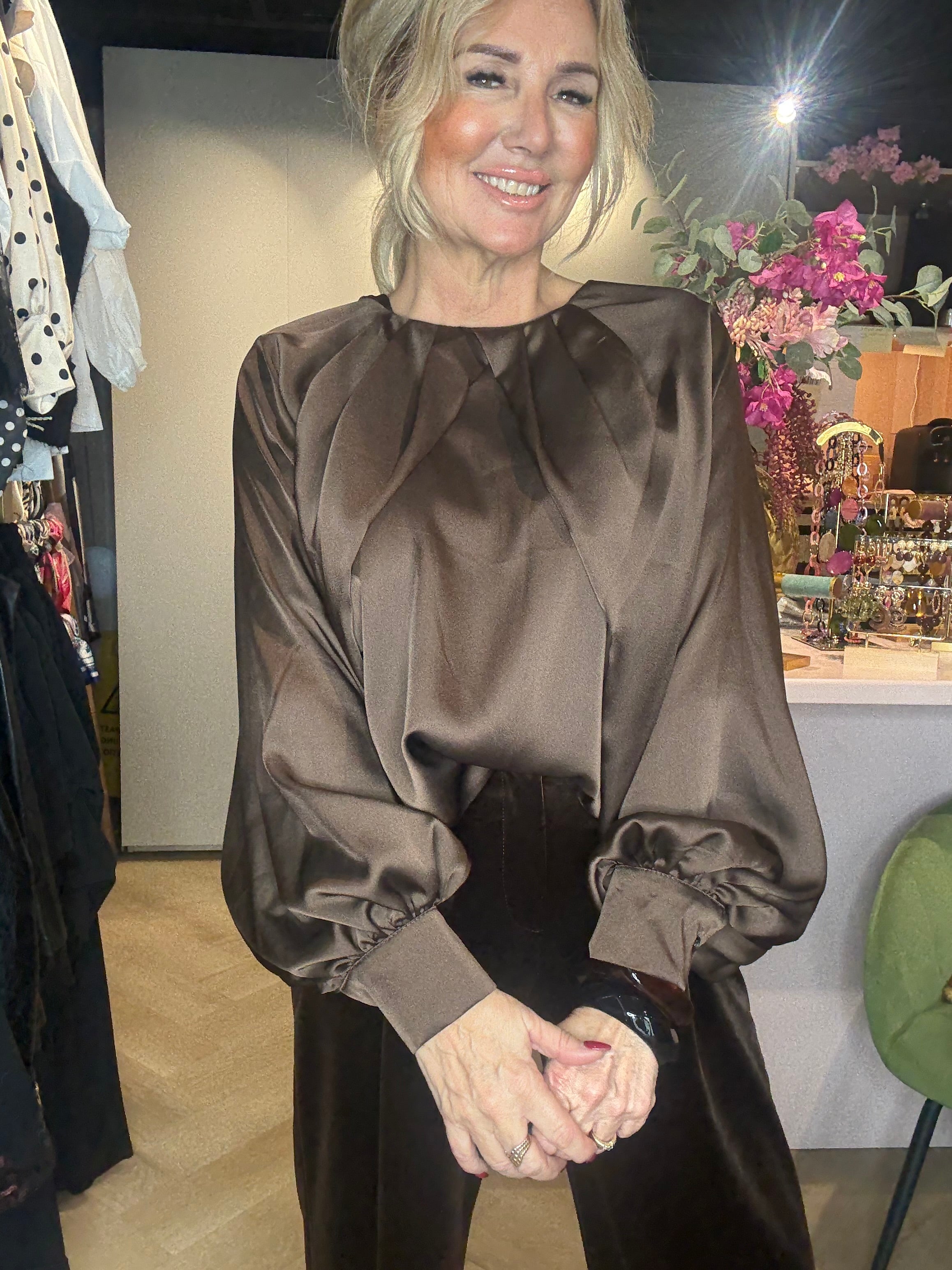 Blouse Lou satijn Look Bruin