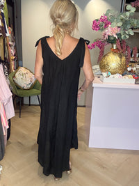 Robe en lin avec nœud noire