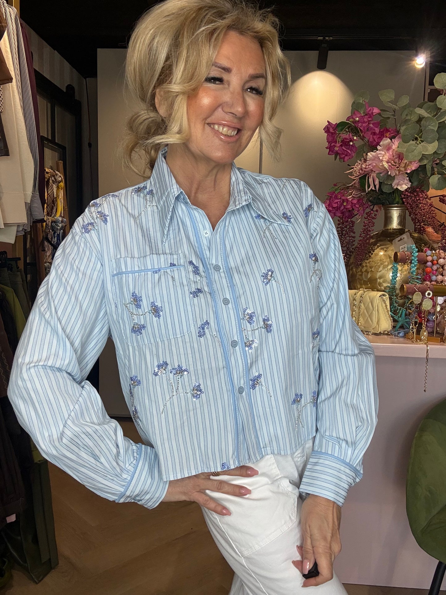 Bluse med blå striber