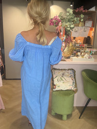 Vestido de lino lavanda azul
