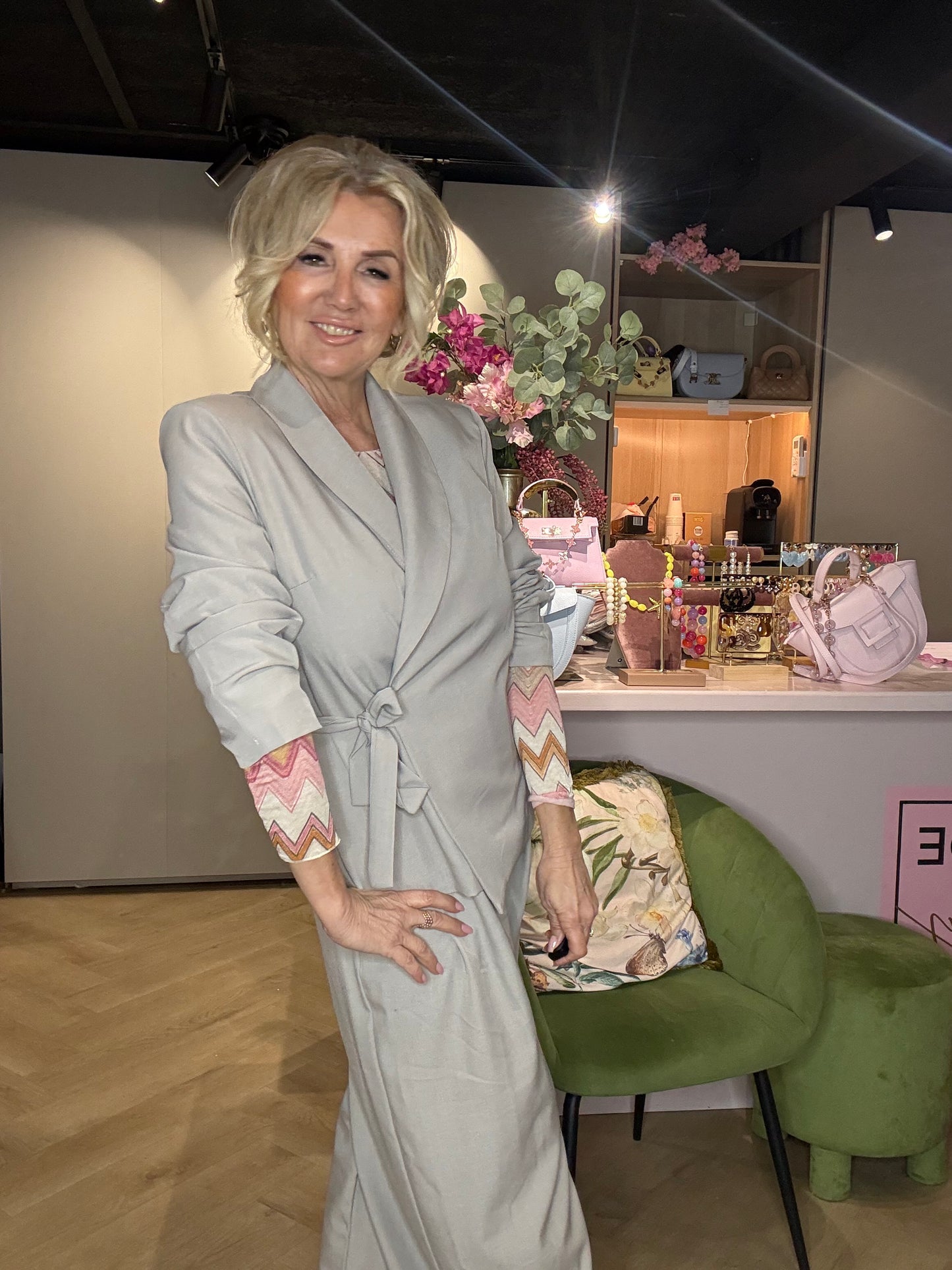 Colbert Plooi Taupe Overslag model