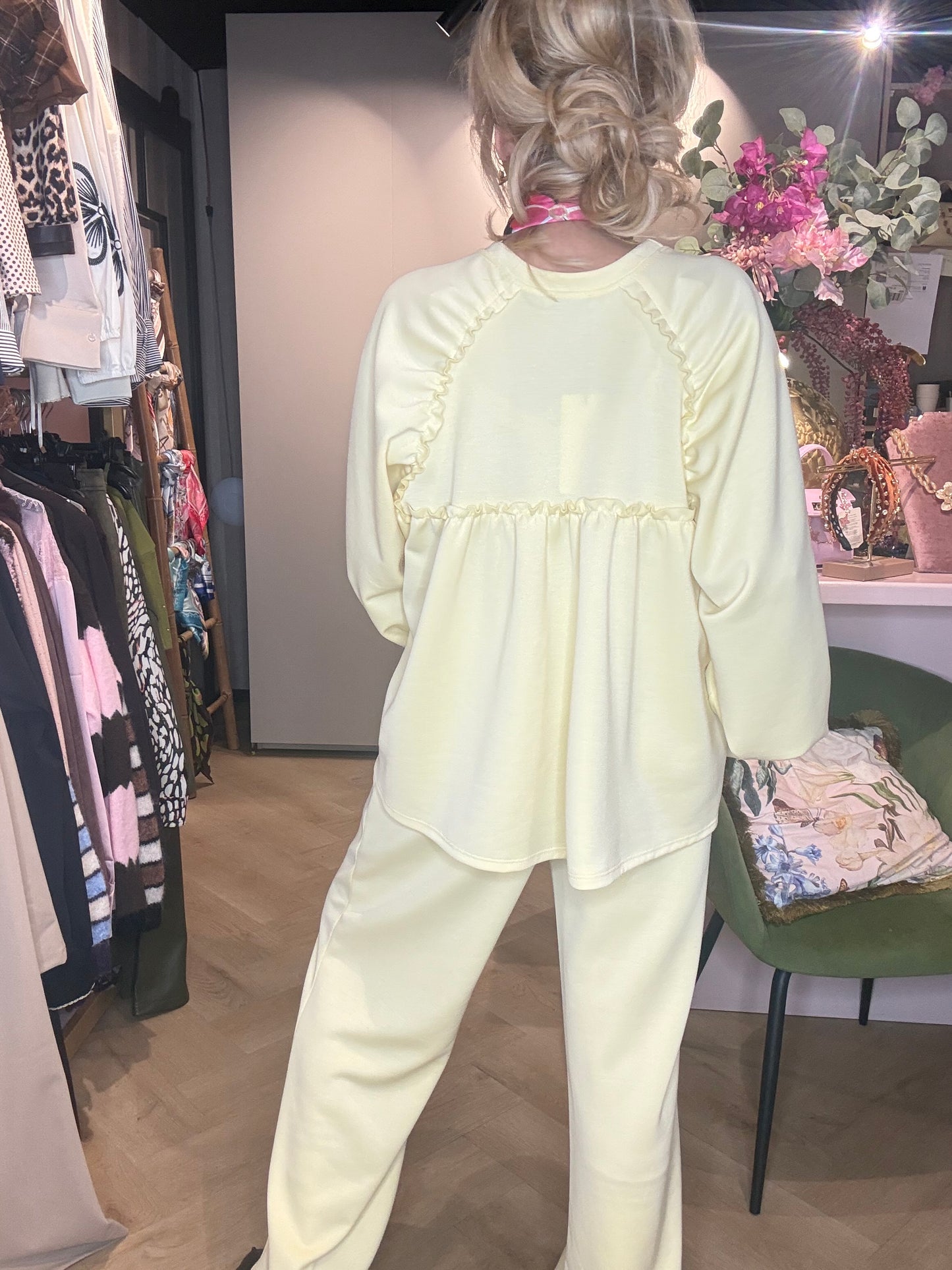 Tweedelige Set Pure Woman Geel