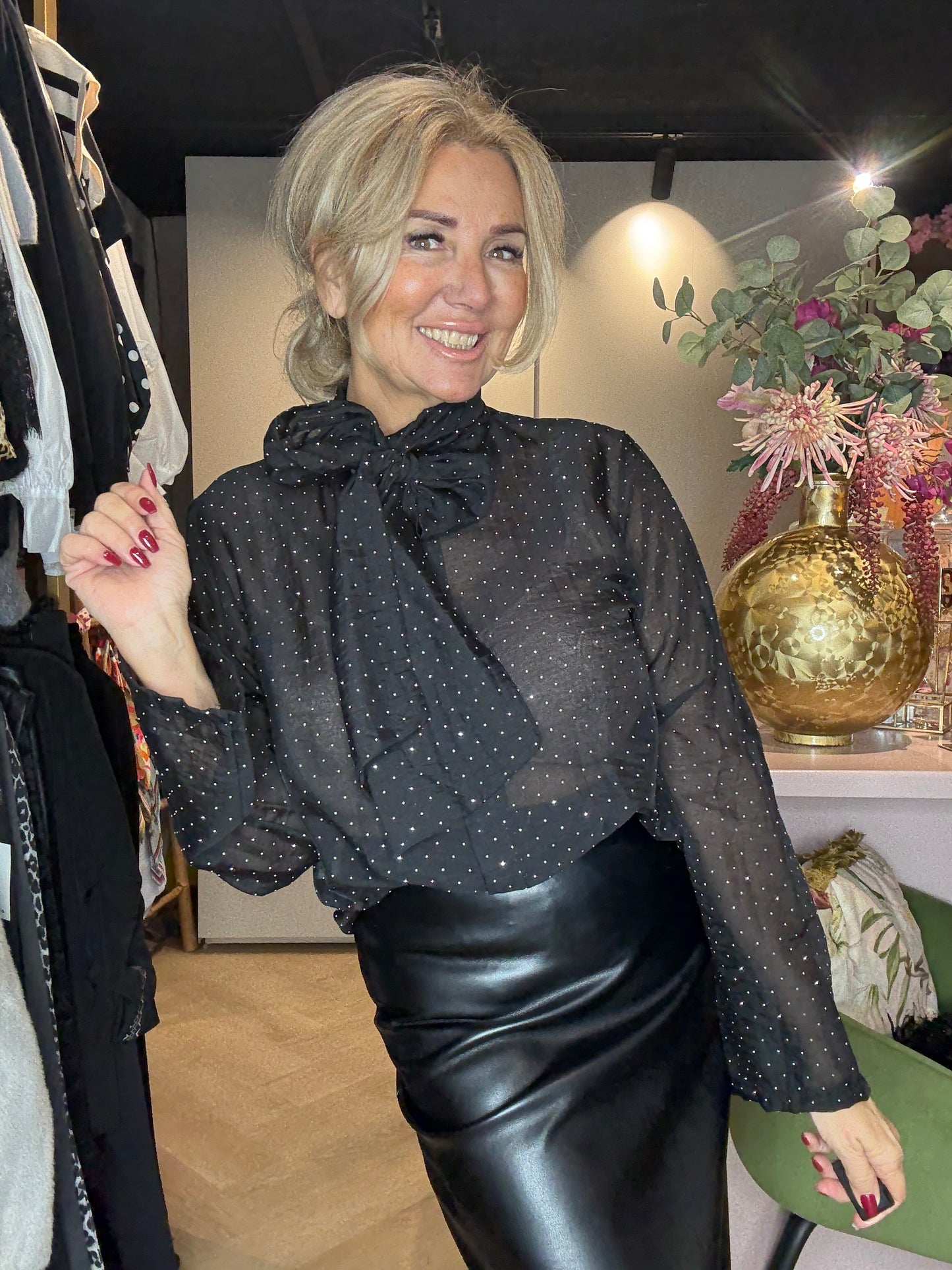 Blouse Bow Studs Zwart 🖤