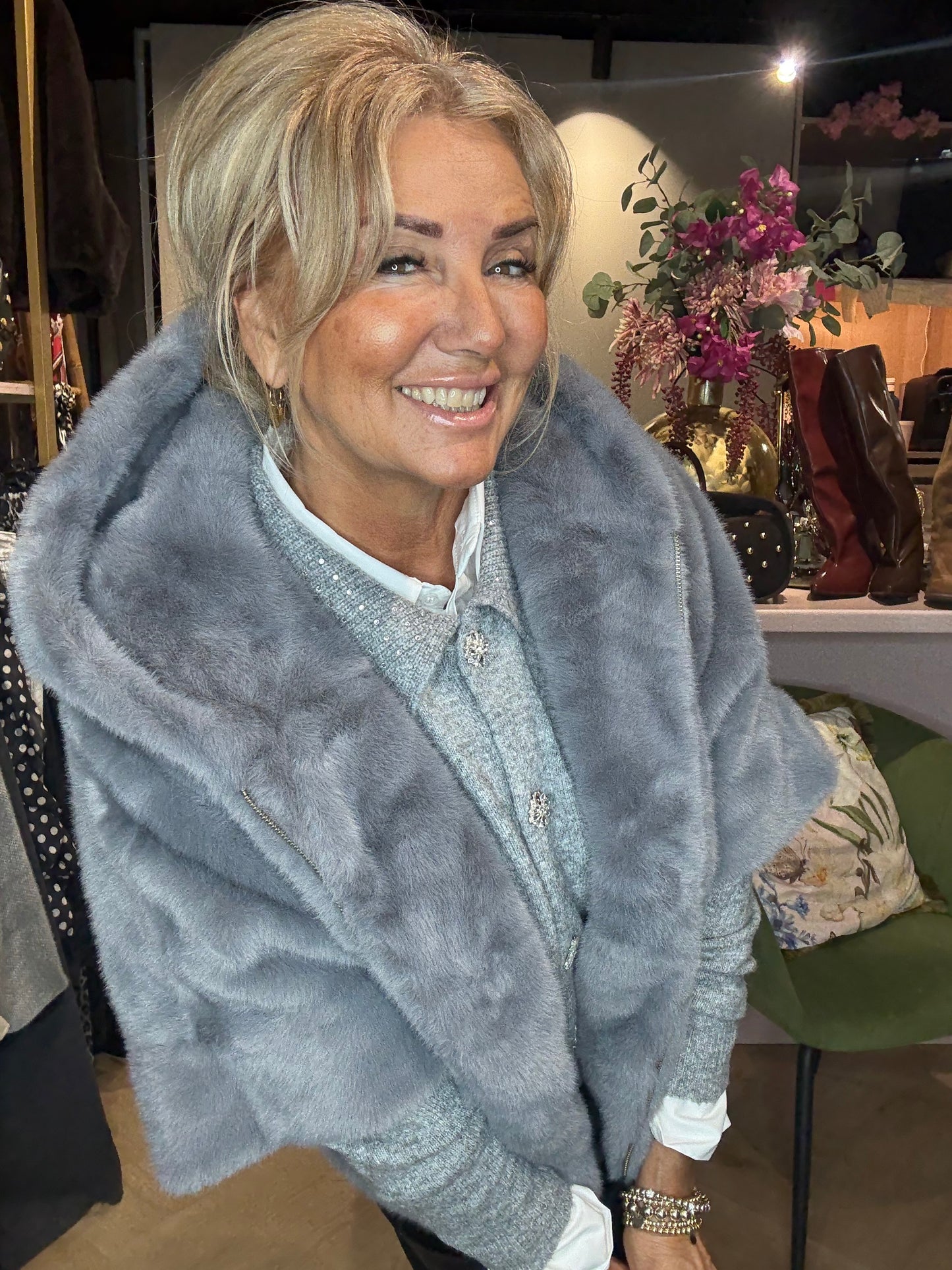 Fake Furr capuchon Grijs