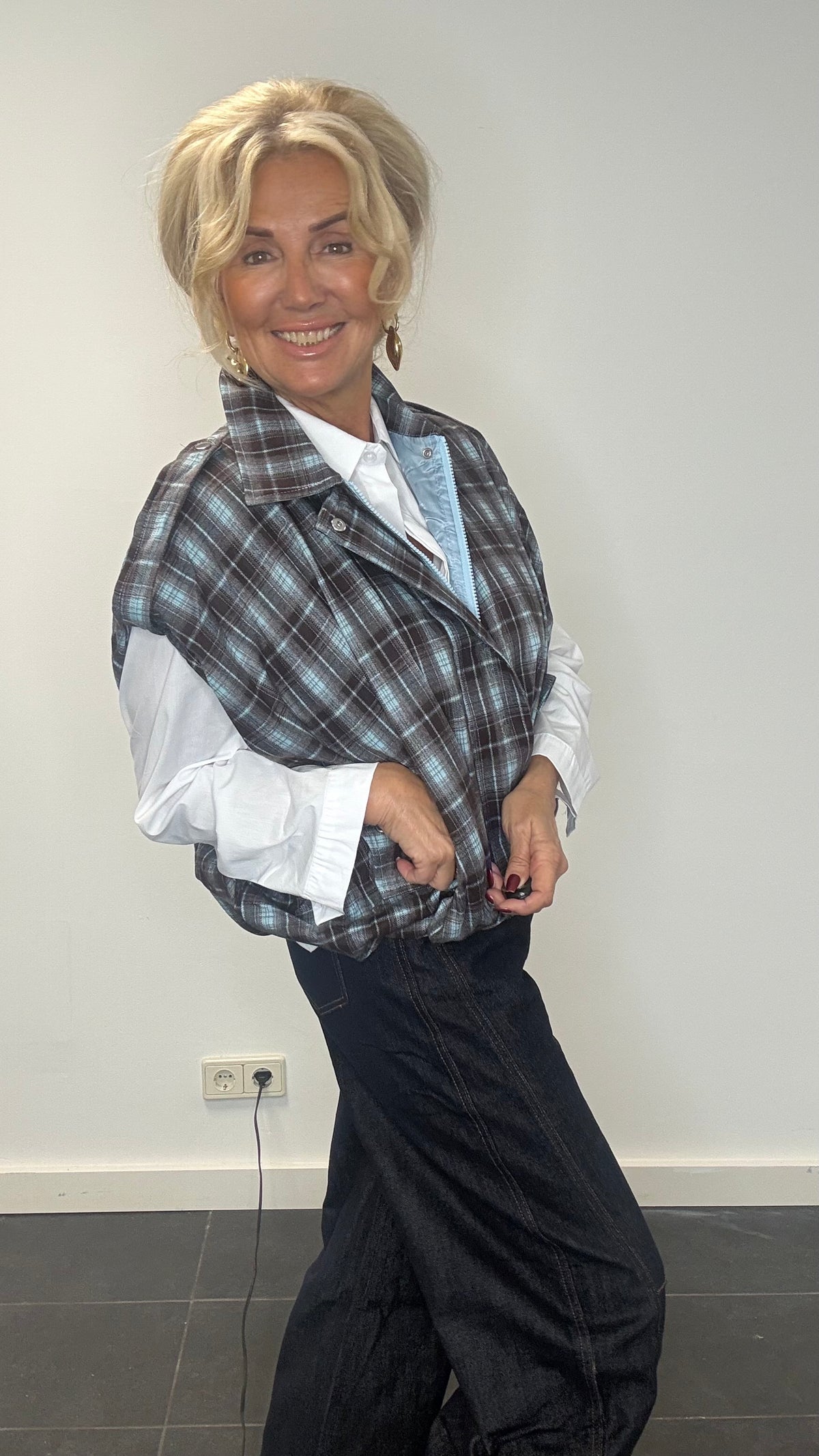 Kék bomber mellény / barna kockás