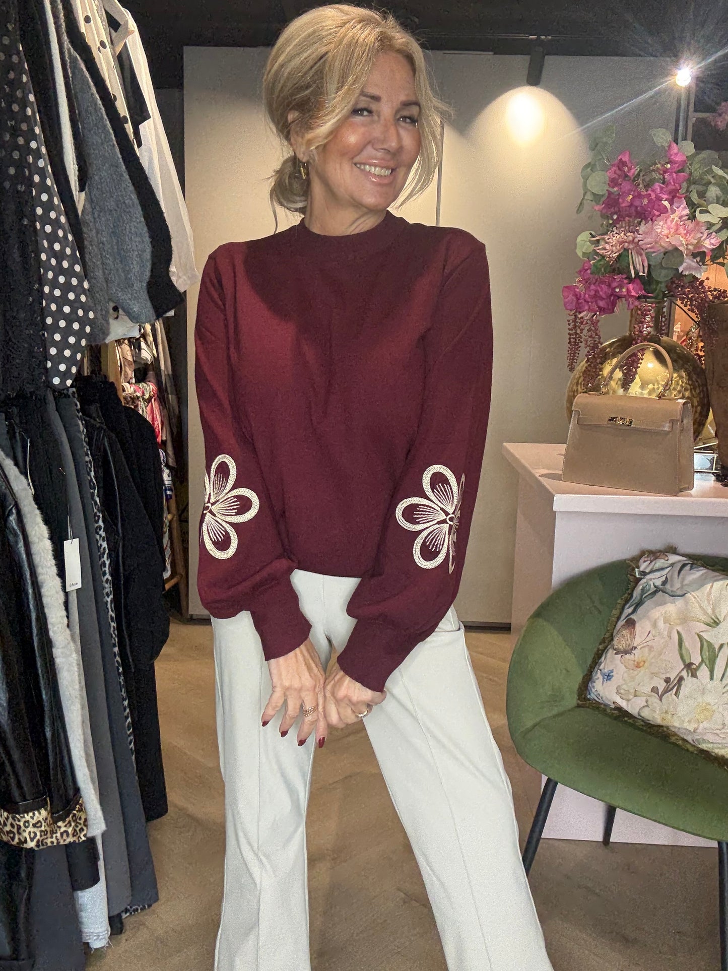 Triple Nine Truitje Flower Burgundy