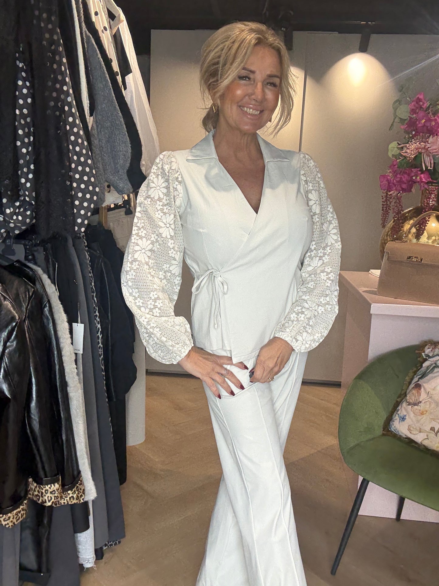 Blouse Triple Nine Kit 6925