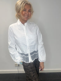 Blouse wit koetsie