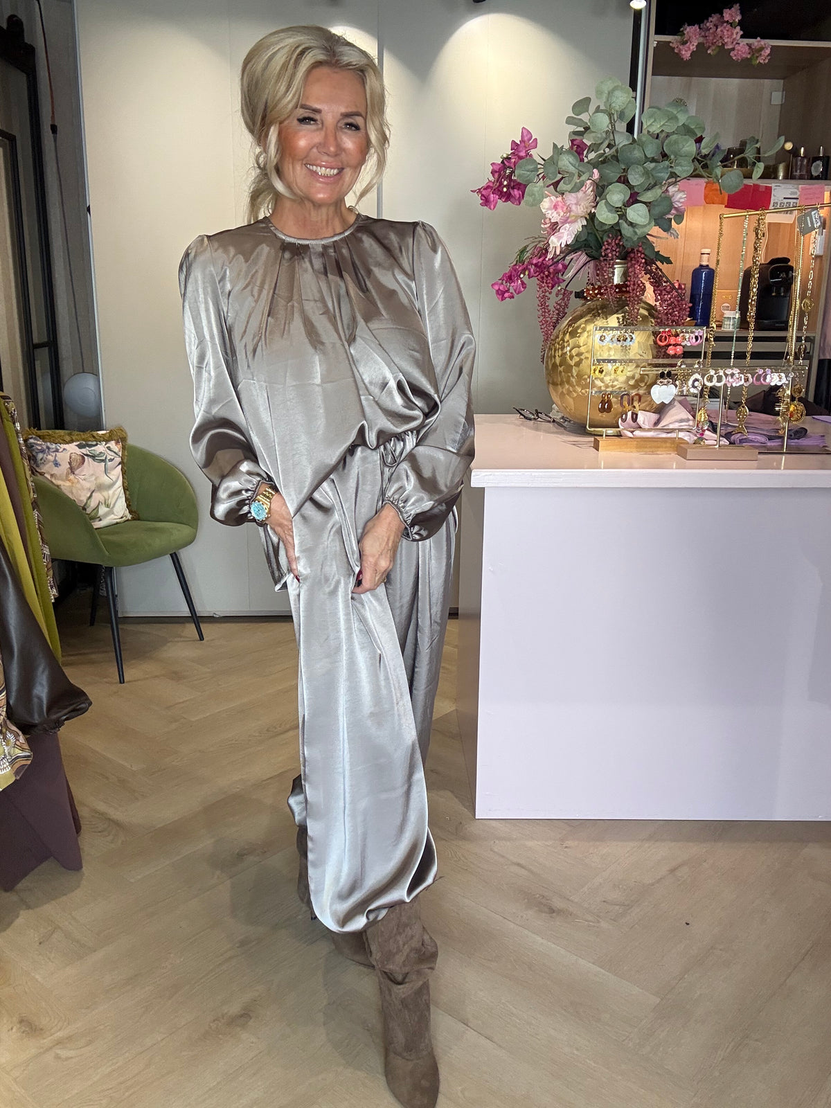 2-delget sæt – silke-taupe
