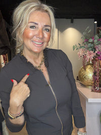 Jasje Donker Bruin Triple Nine JA92401