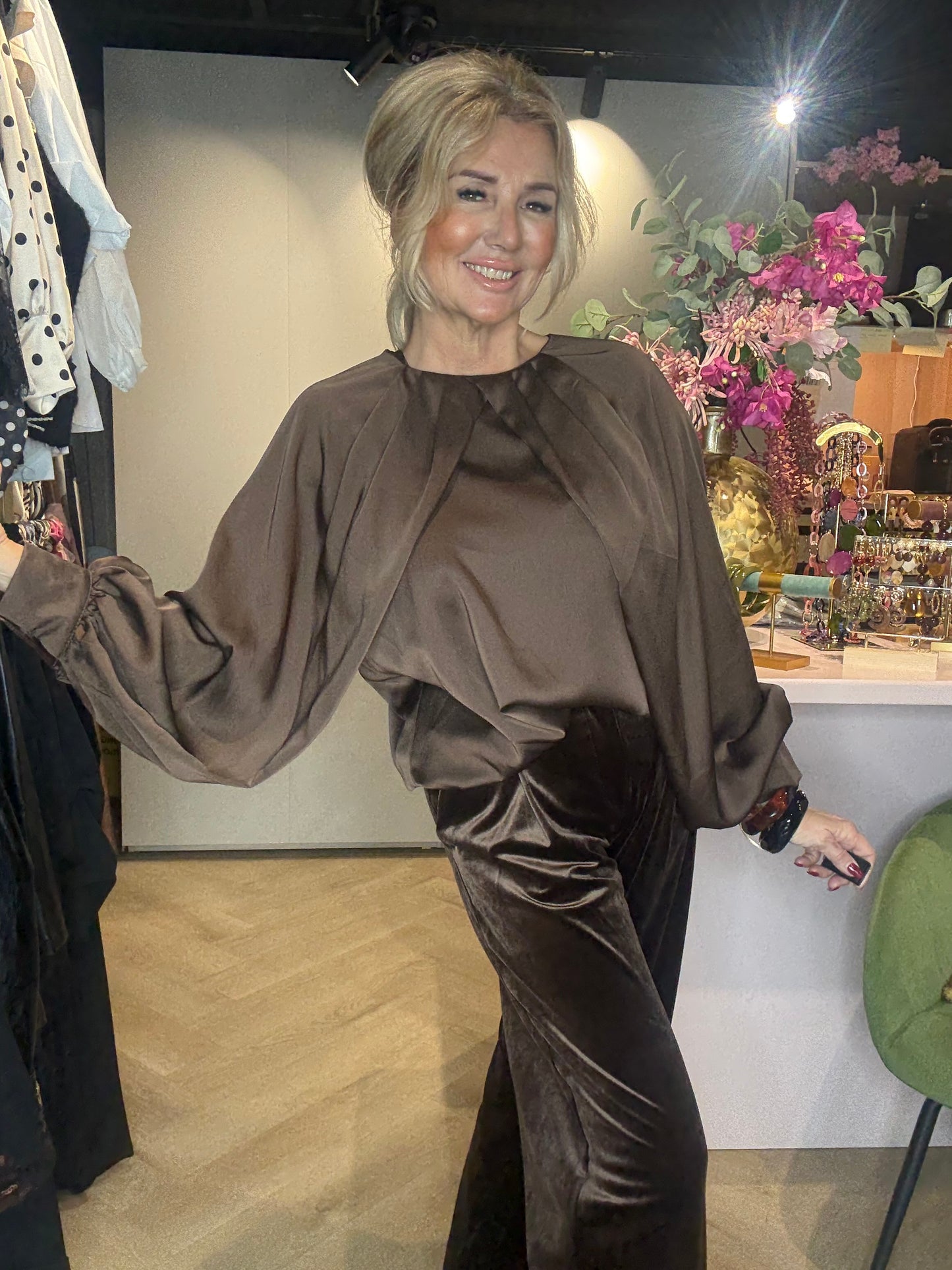 Blouse Lou satijn Look Bruin