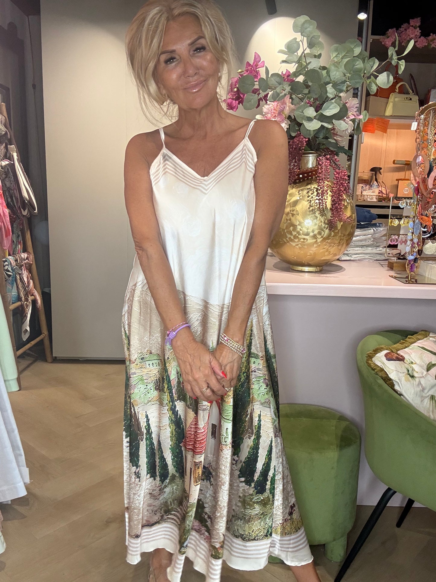 Jurk Italië Beige