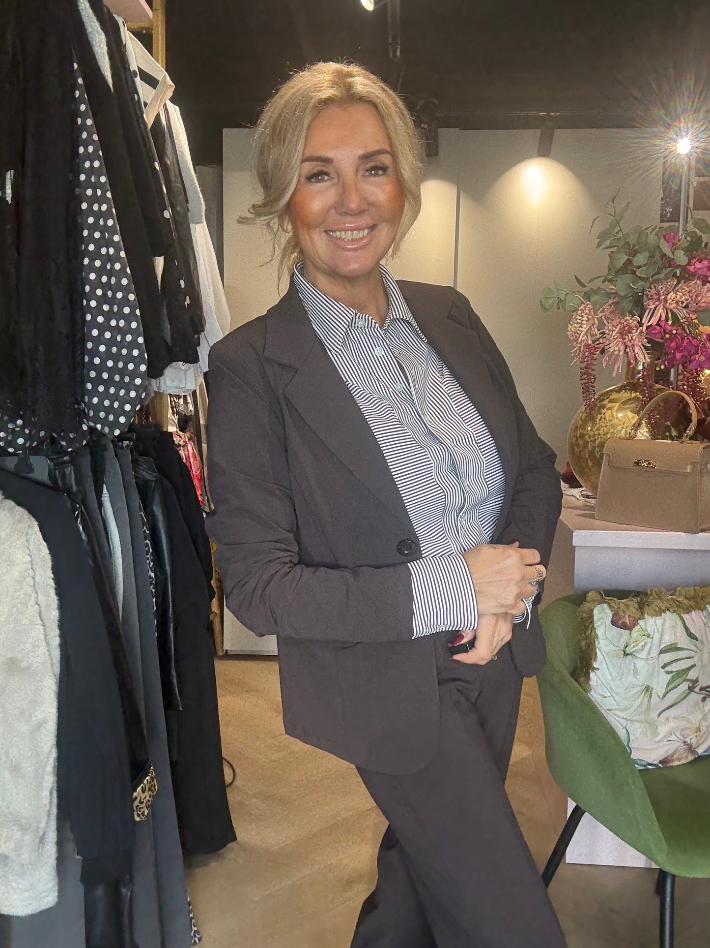 Triple Nine Travel Blazer Bruin