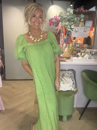 Vestido de lino verde Matcha