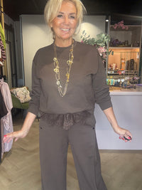 2-piece jogging suit set with dark brown lace