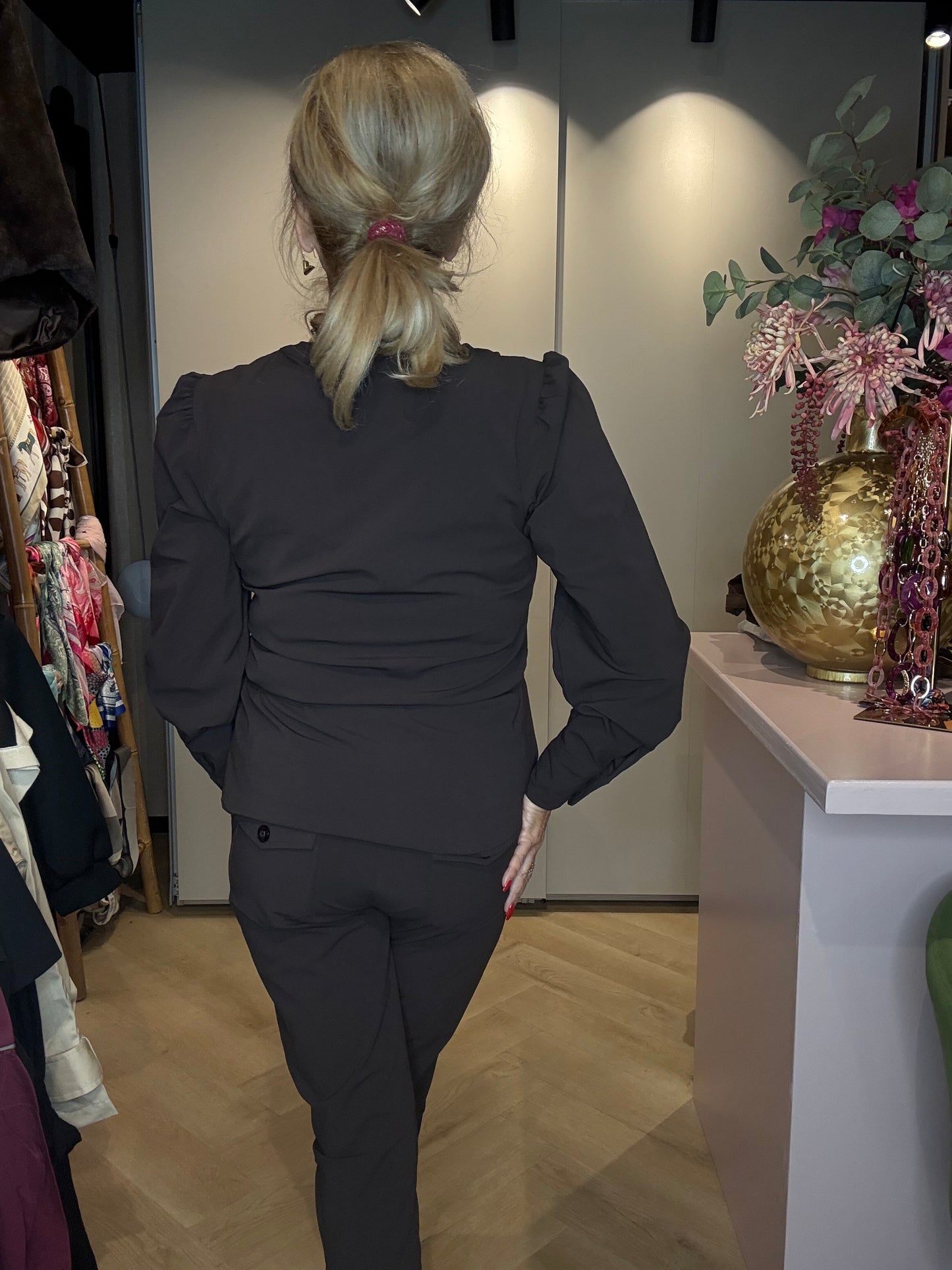 Jasje Donker Bruin Triple Nine JA92401