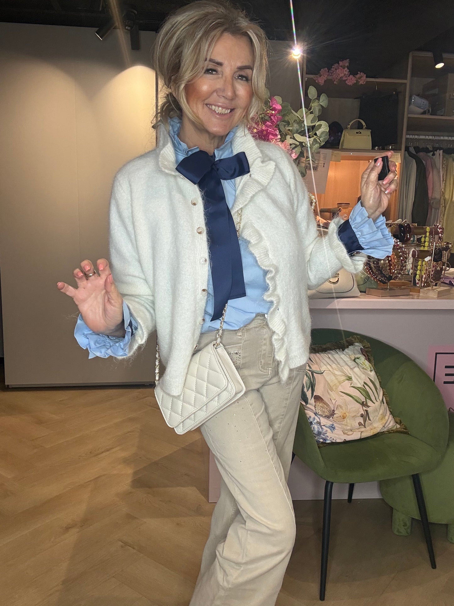 Vestje Ruffle wol wit