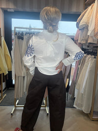 Spodnie Barrel w kolorze ciemnego brązu