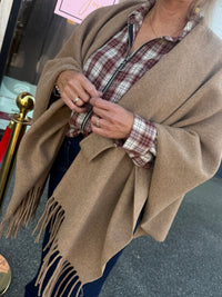Poncho kamelfärgad