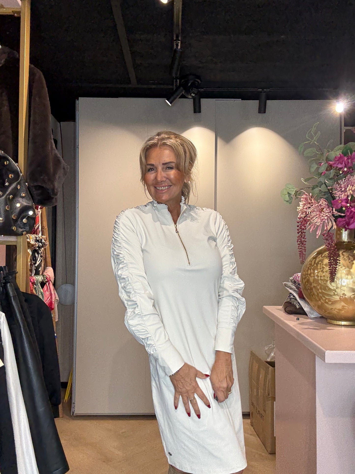 Triple Nine Jurk JK51815 Long Sleeves Smoked Shoulder - Kit