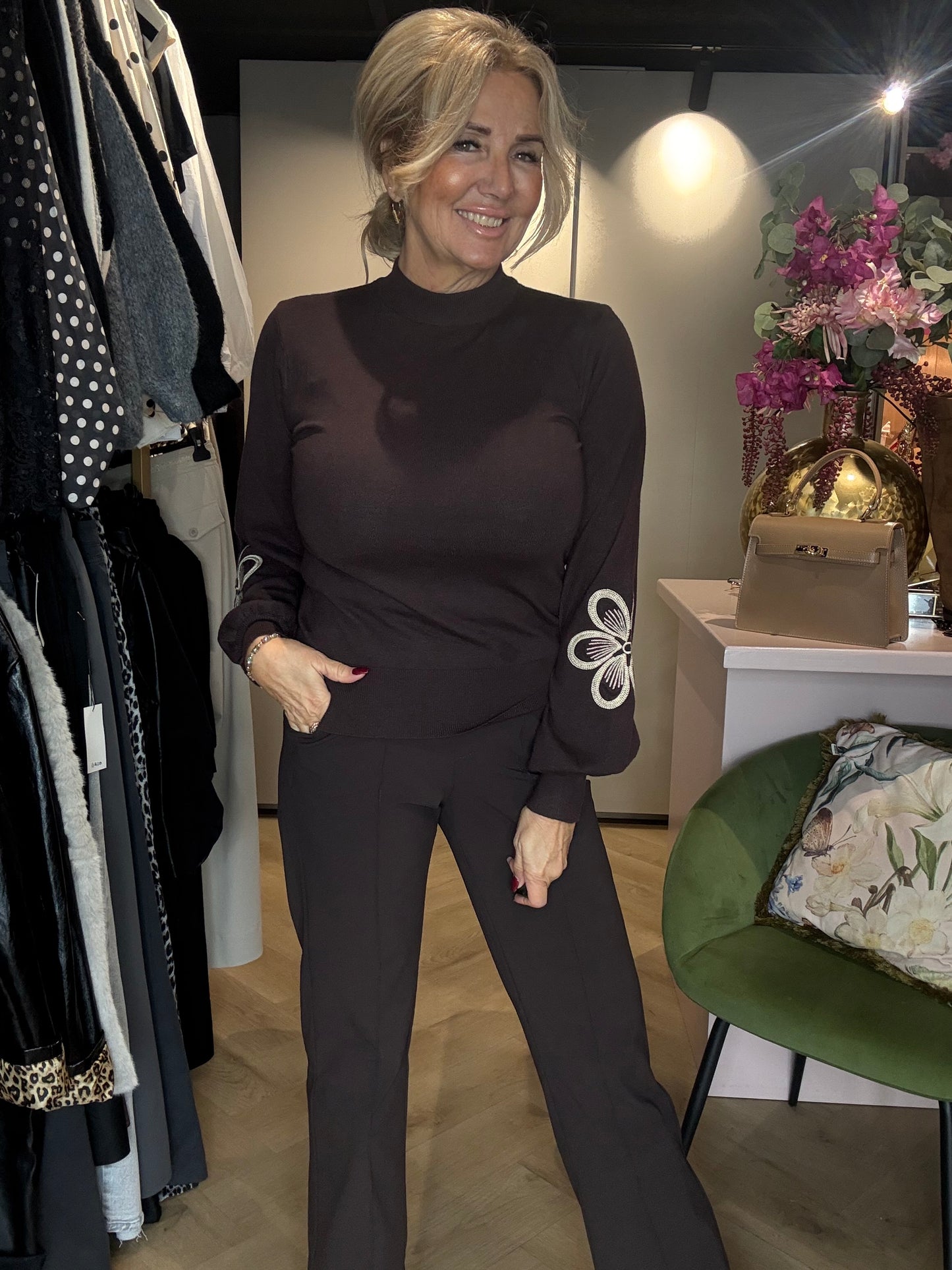 Triple Nine Truitje Flower Bruin