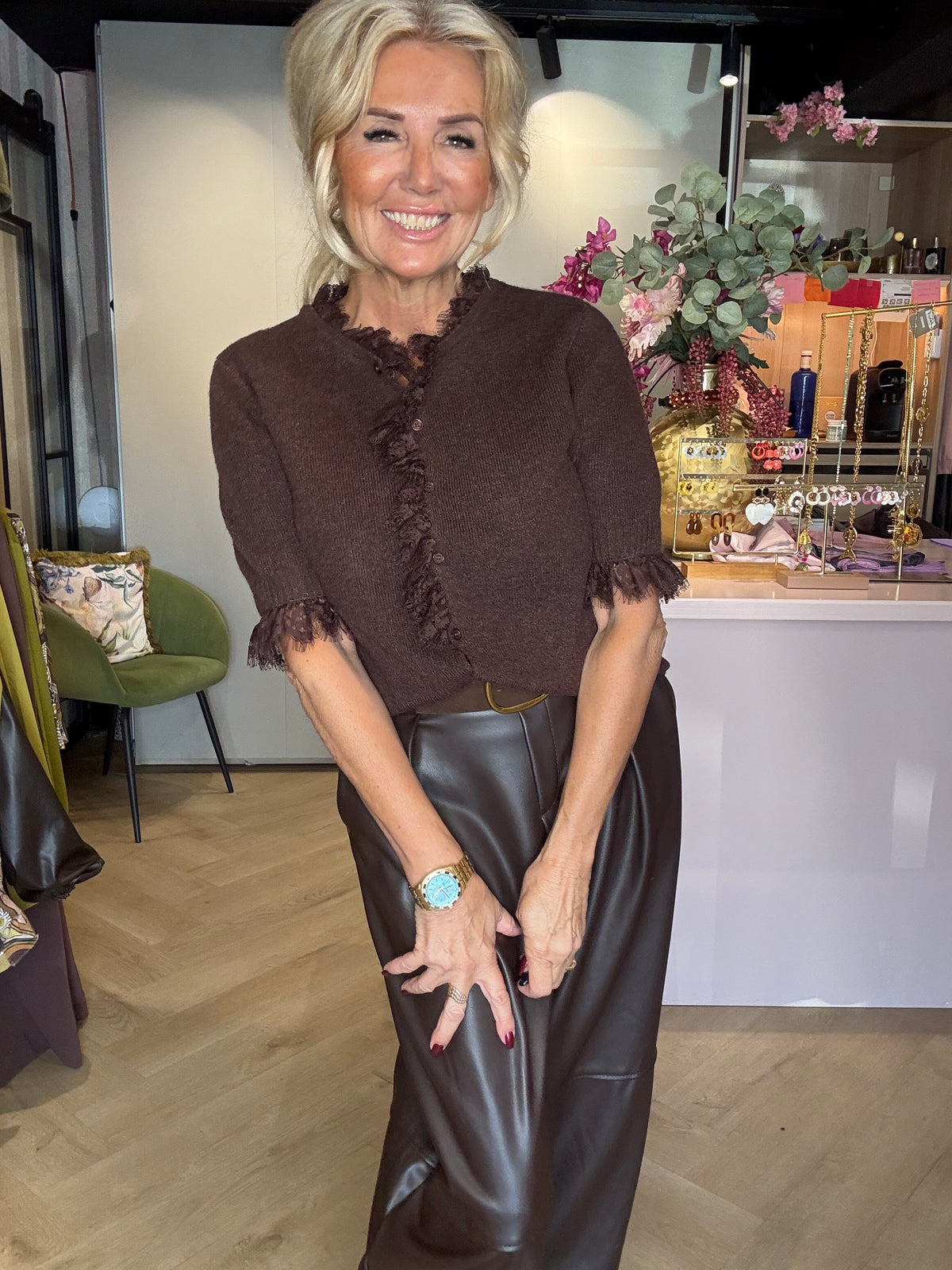 Vestje Ruffle Lace donker bruin
