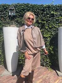 Puh Leatherlook Cape Jasje Taupe