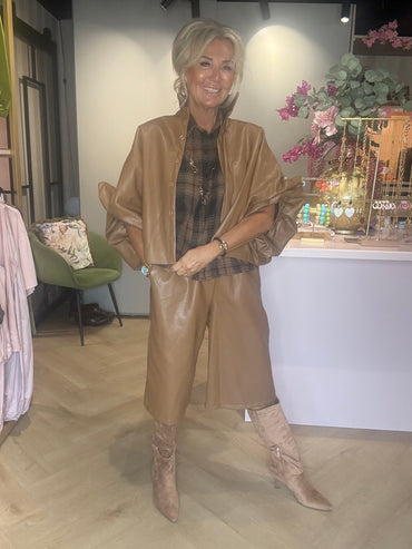 Bluse Emma ternet flannel kamel sort