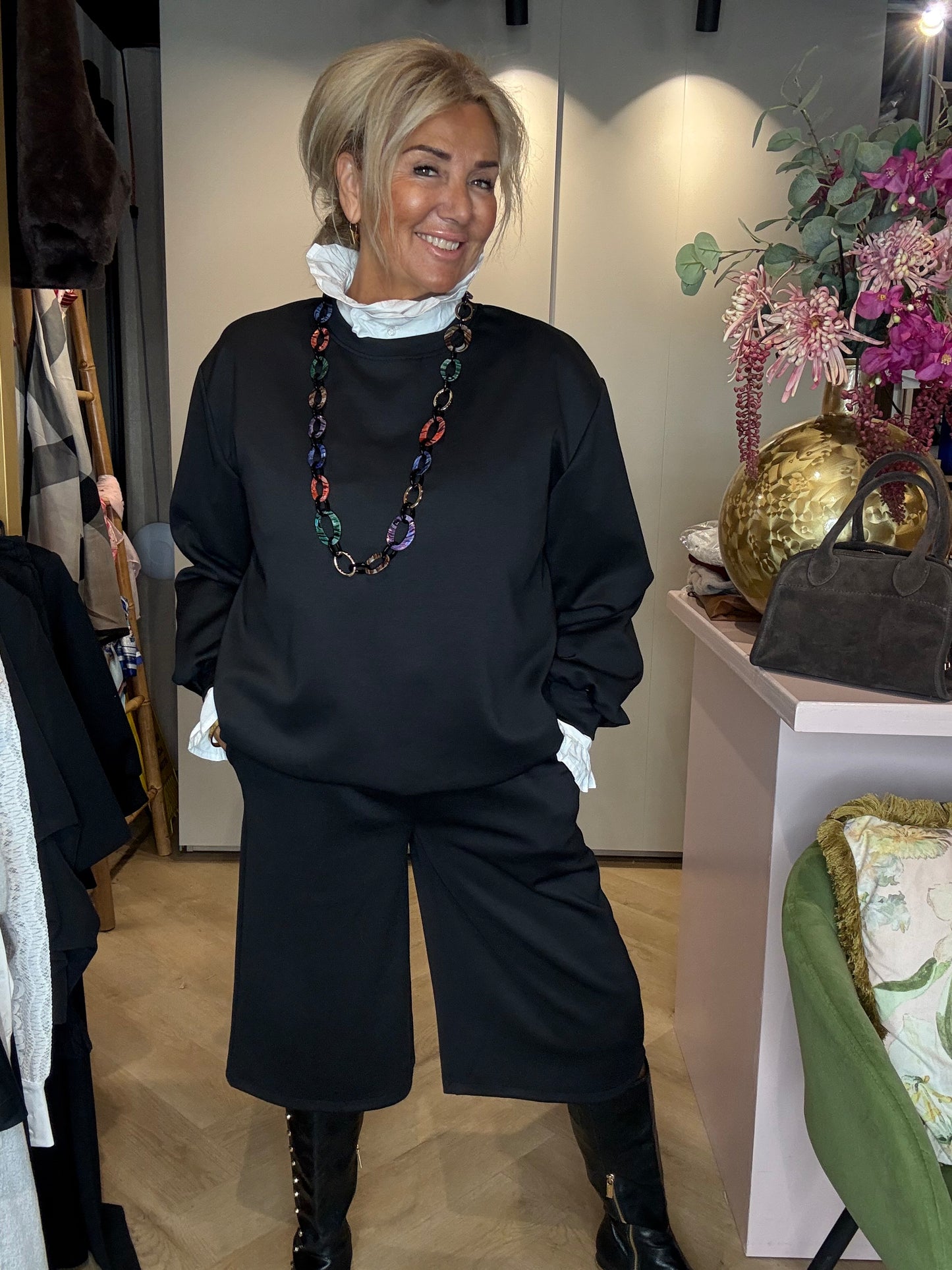 2 Delig Zwart Bermuda pak