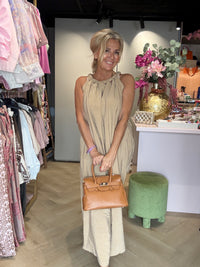 Jurkje Camel  halter