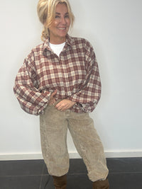 Blus Emma vinröd beige rutig