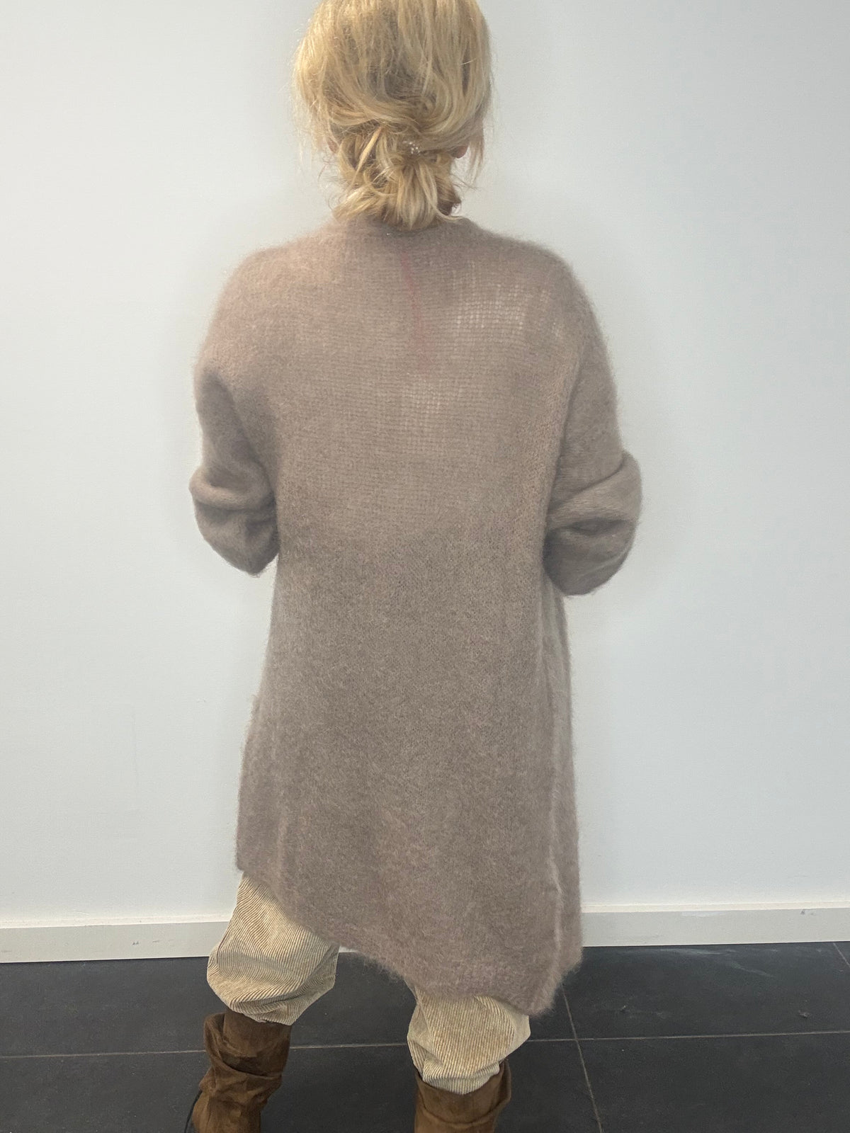 Vest long mohair taupe
